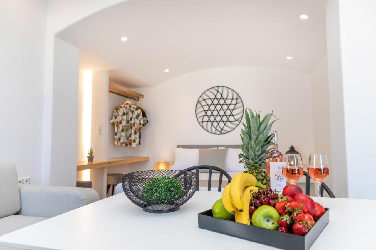 Naxos Downtown Apartments & Suites Naxos City Bagian luar foto