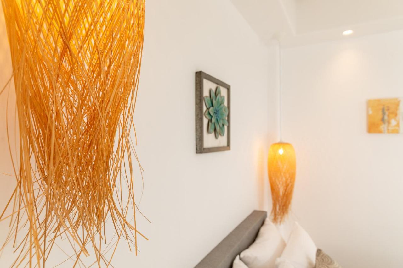 Naxos Downtown Apartments & Suites Naxos City Bagian luar foto