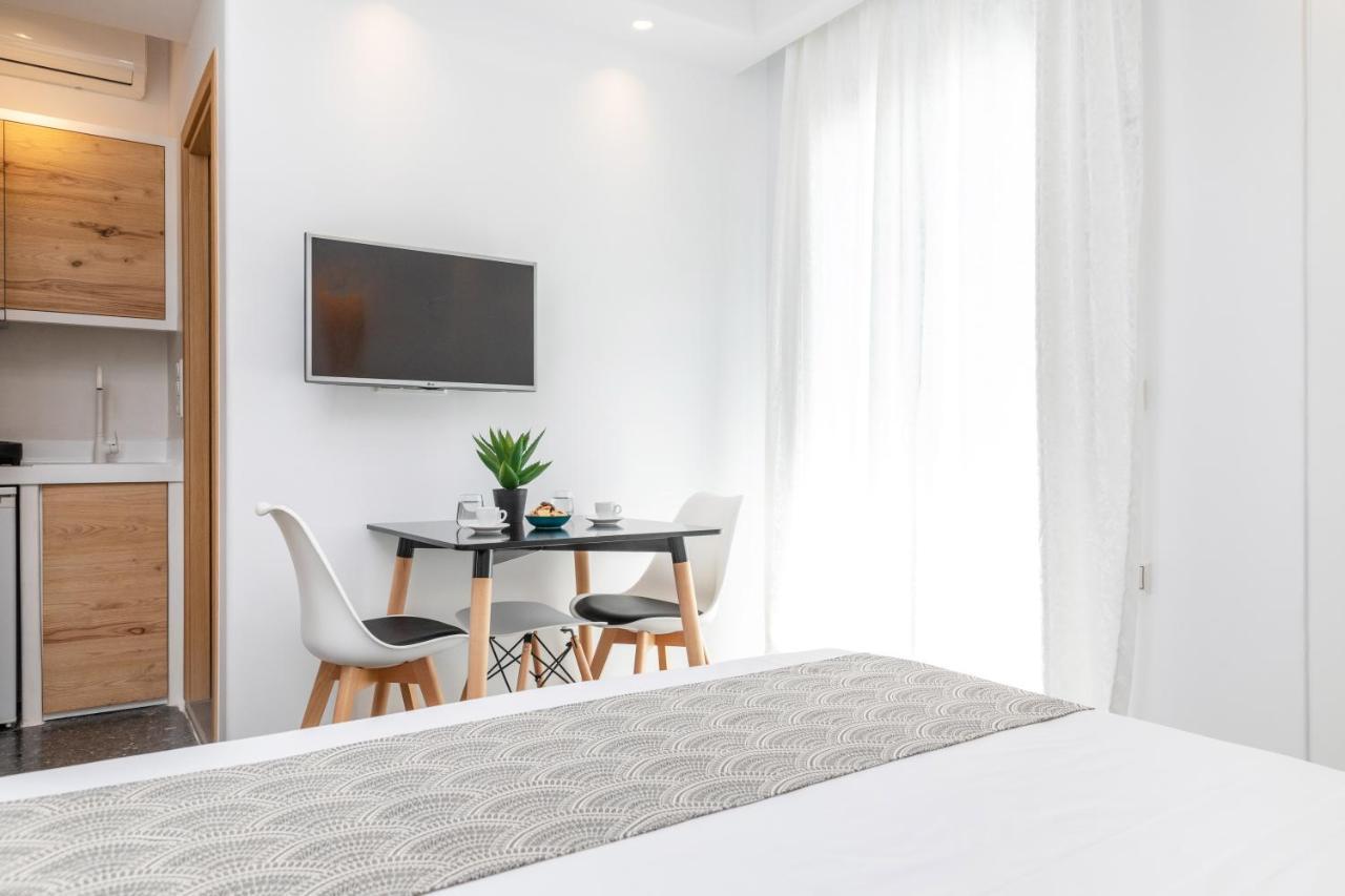 Naxos Downtown Apartments & Suites Naxos City Bagian luar foto