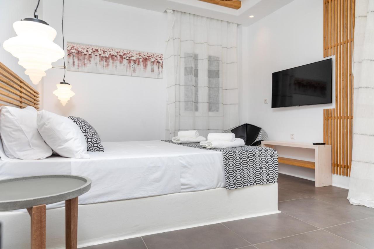Naxos Downtown Apartments & Suites Naxos City Bagian luar foto